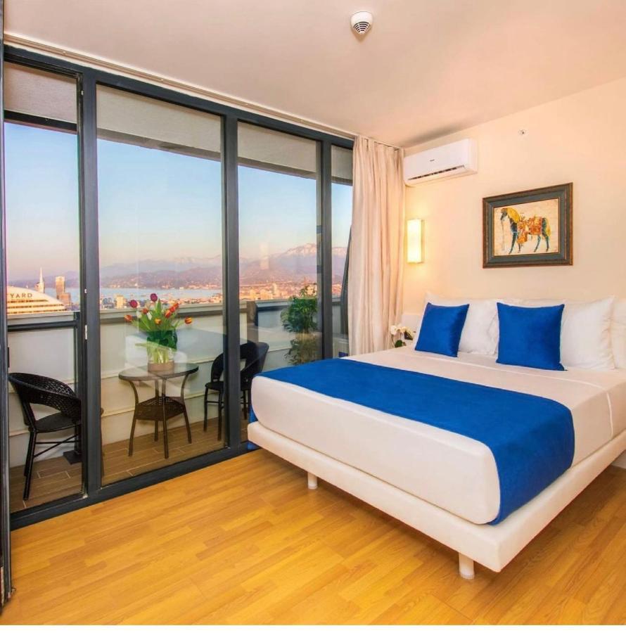 Aparthotel Orbi City Luxury Towers Batumi Exteriér fotografie