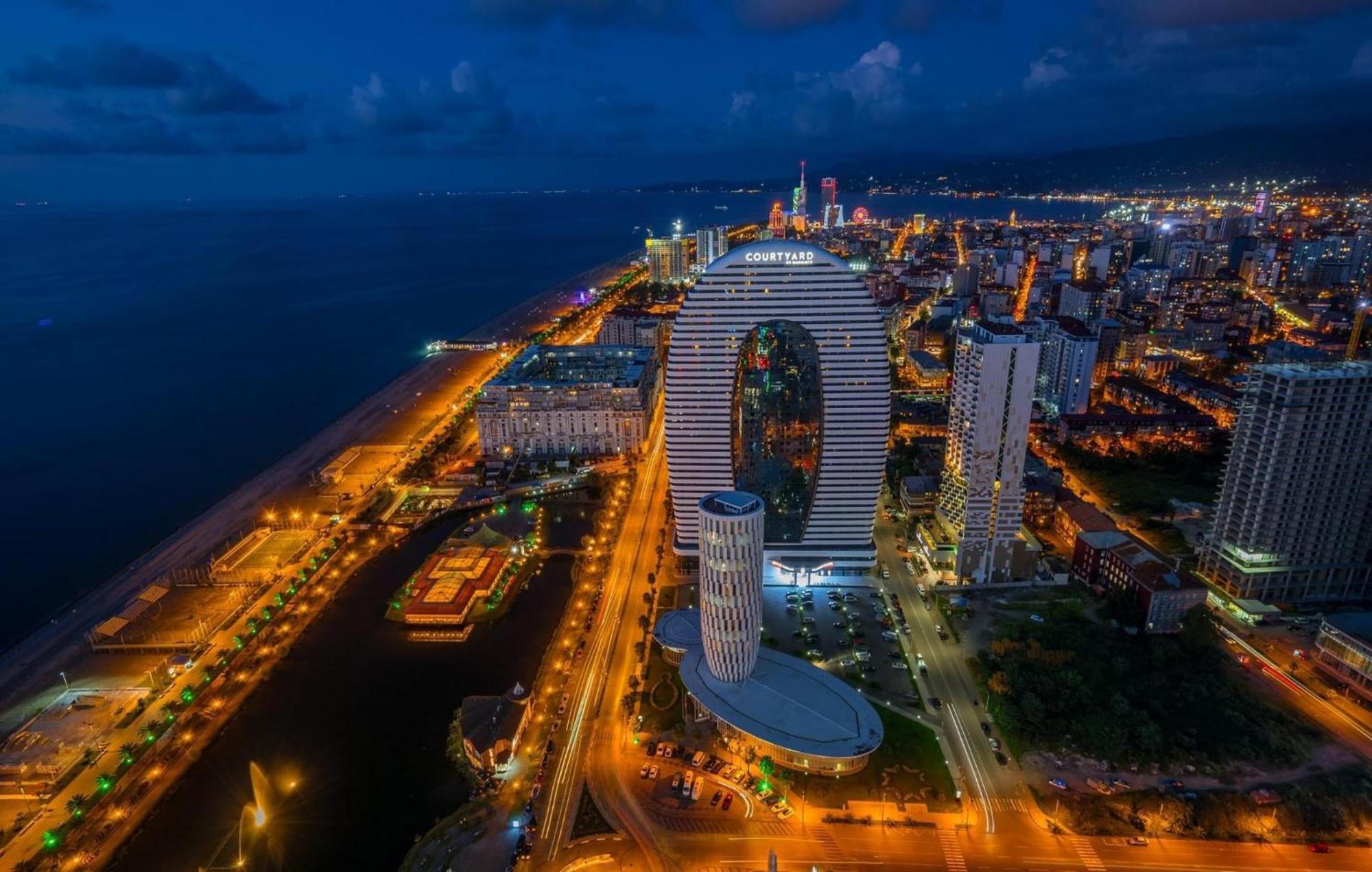 Aparthotel Orbi City Luxury Towers Batumi Exteriér fotografie