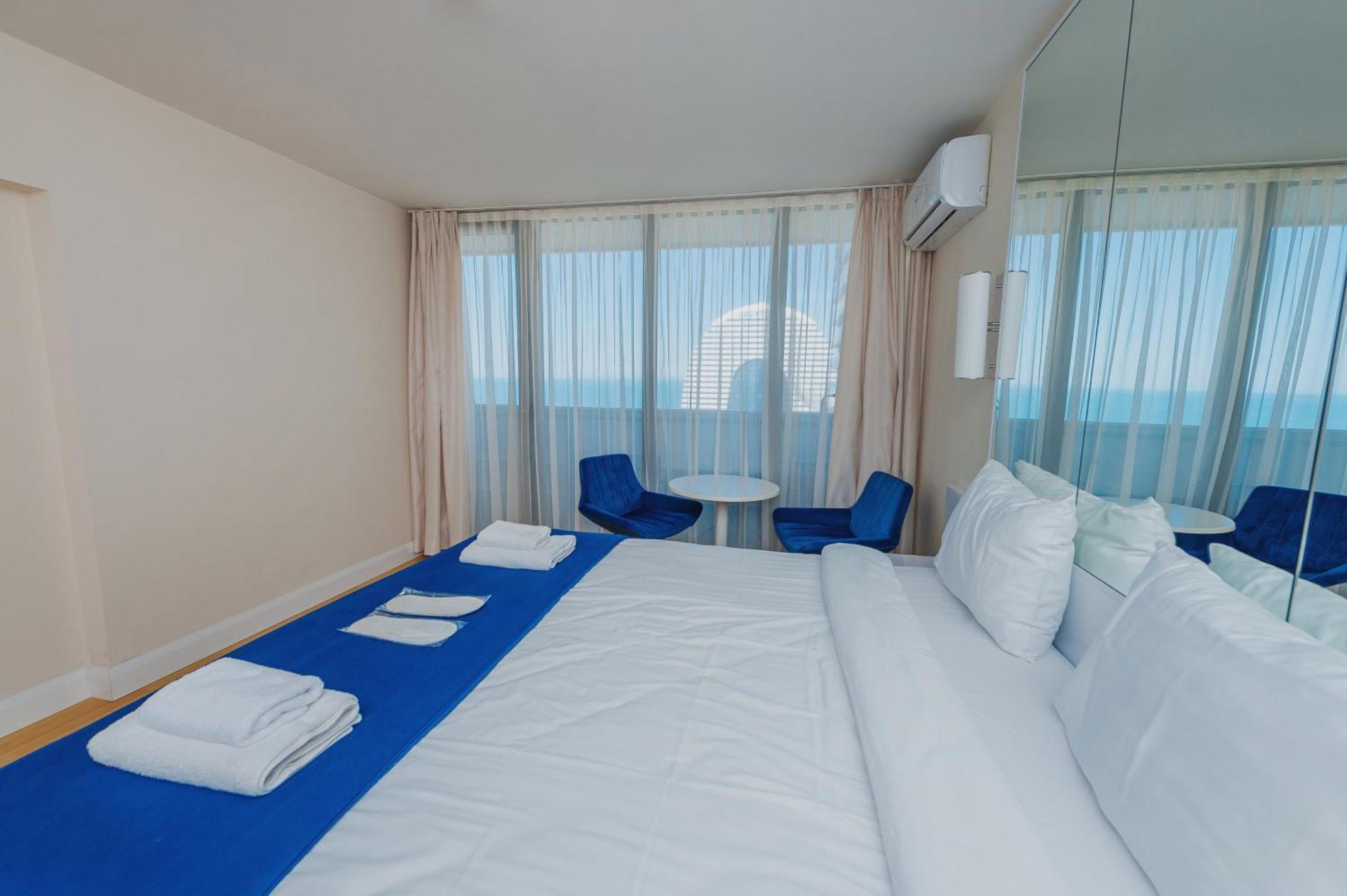 Aparthotel Orbi City Luxury Towers Batumi Exteriér fotografie